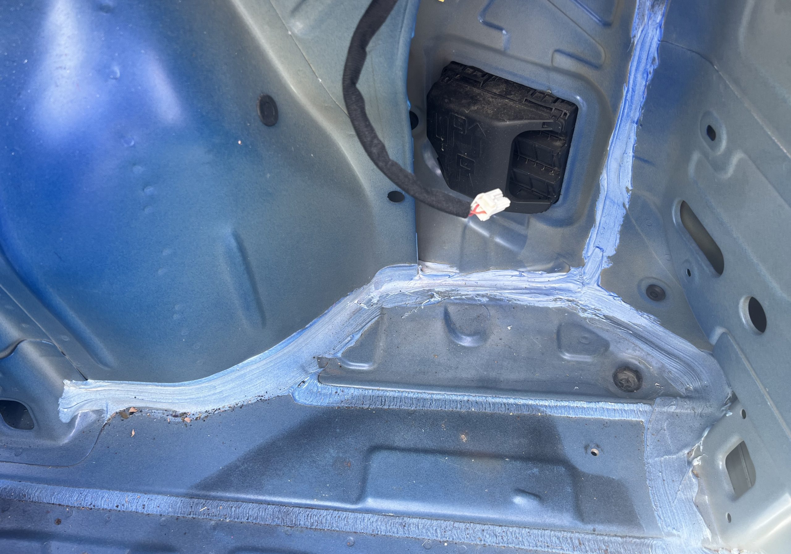 2010 Toyota Pirus Inner Quarter Repair 2010 Toyota Pirus Inner Quarter Repair